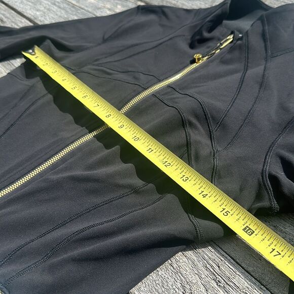 Lululemon Define Jacket Nulu black gold size 8 NWT - Picture 5 of 8